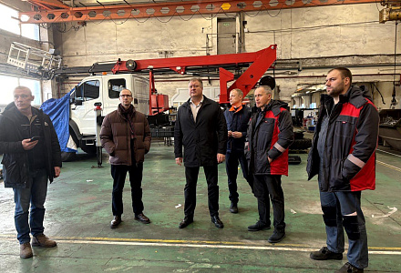  Тверская машиностроительная компания почти на четверть увеличит выпуск гидравлических подъёмников, благодаря участию в федеральном проекте «Производительность труда»